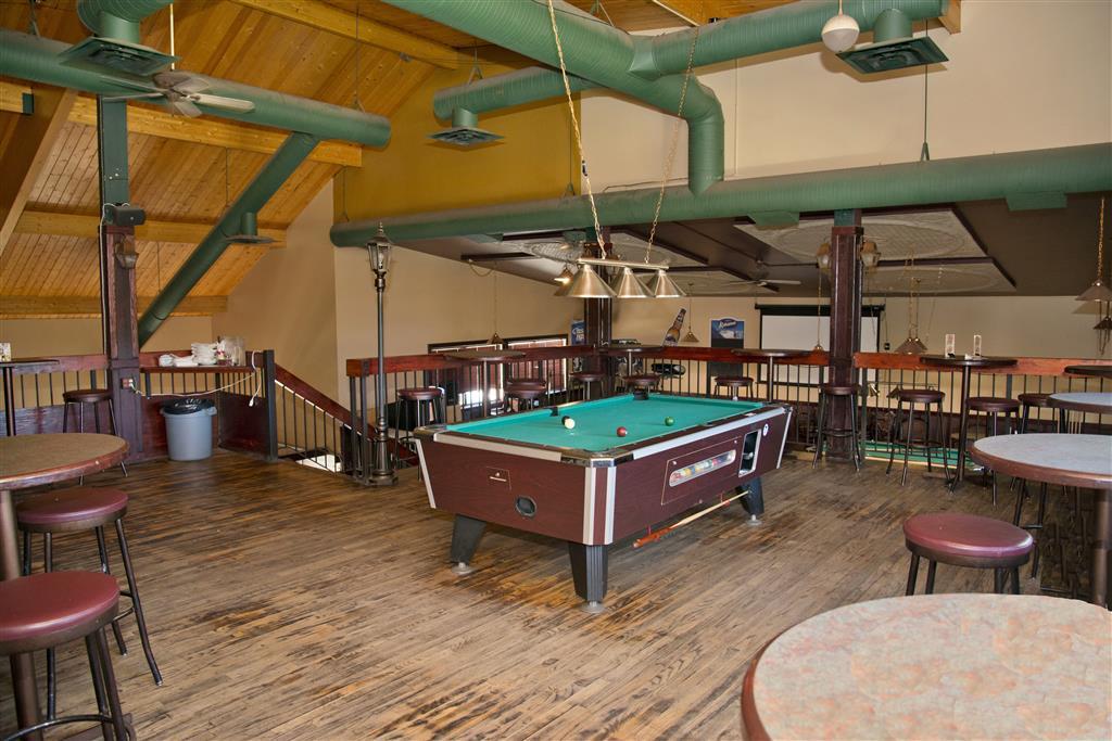 Canadas Best Value Inn Whitecourt Restoran foto